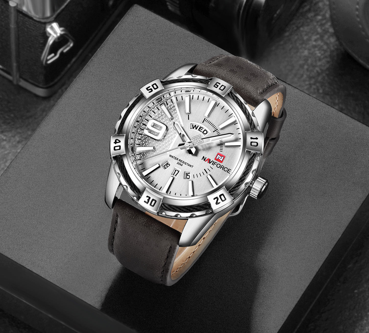 NAVIFORCE NF9117 Men's Elite Quartz Watch - Waterproof Luminous Design with Dual Calendar Display