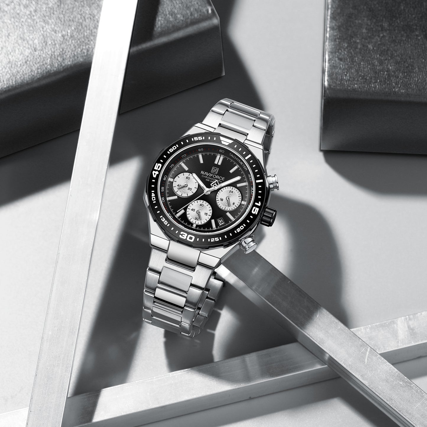 NAVIFORCE NF8049 Gilded Series: Men's Multi-Layered Dial Quartz Chronograph Watch – Waterproof, High-Visibility Lume & Chrome Finish