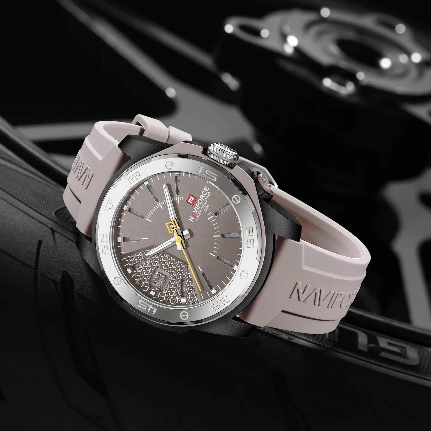 NAVIFORCE NF7112 Metropolis Edition Men's Watch – Luminous Hands, Water Resistant & Precision Quartz Movement