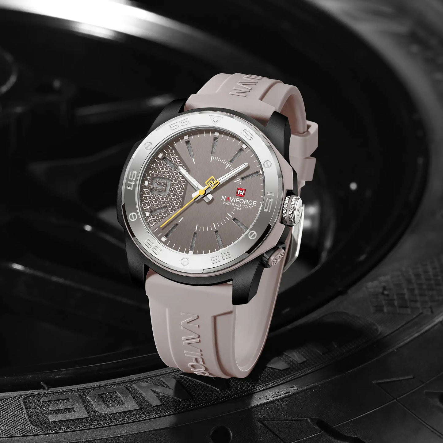 NAVIFORCE NF7112 Metropolis Edition Men's Watch – Luminous Hands, Water Resistant & Precision Quartz Movement