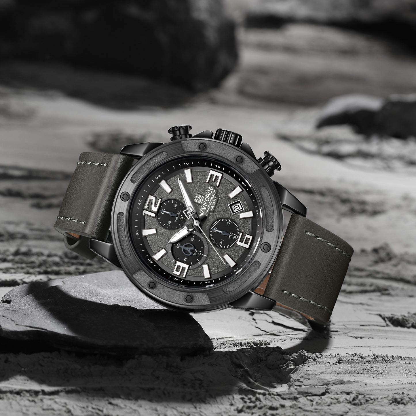 NAVIFORCE NF8074 Men’s Tactical Design Military Sport Watch – Professional Quartz Chronograph, Luminous Hands & Waterproof.