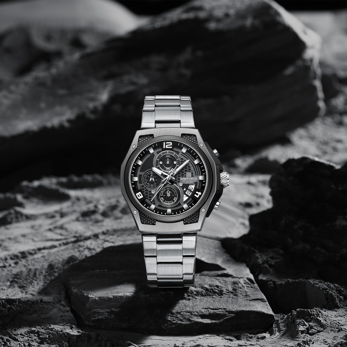 NAVIFORCE NF8051S"Honey-Nest" Series: Men's Industrial Sport Chronograph with Multi-Layered Dial